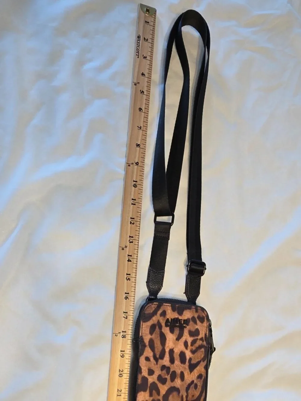 Aimee Kestenberg Leopard Print Crossbody Purse Shoulder Bag Cell Phone Pouch